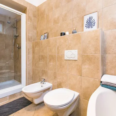 Art Ii Apartment Prague